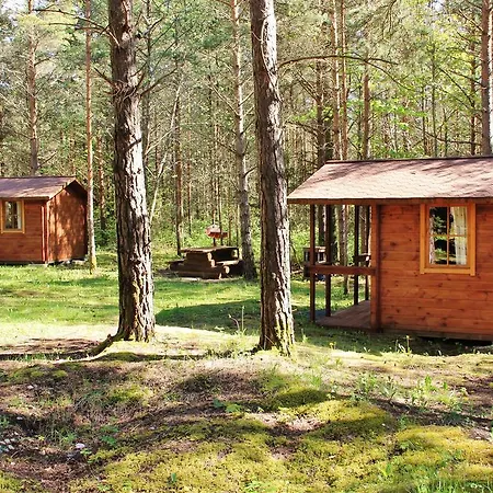 Campsite Kuuli Puhkemajad *