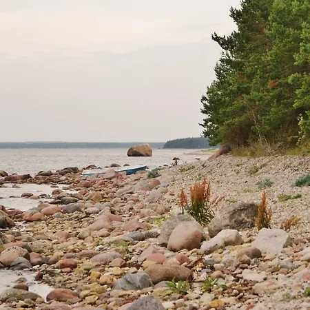 Kuuli Puhkemajad Kemping Tagaranna