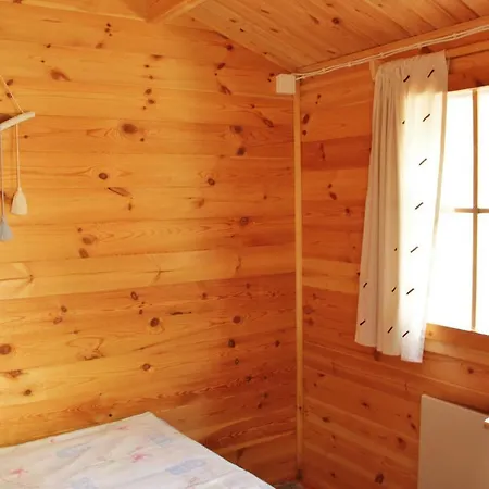 Kuuli Puhkemajad Kemping *