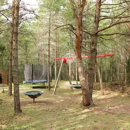 Kuuli Puhkemajad 营地 *