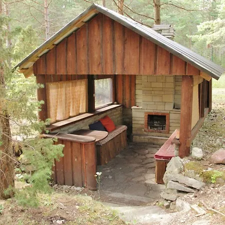 Kuuli Puhkemajad 营地 Tagaranna