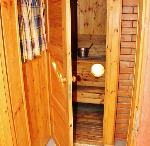 Campsite Kuuli Puhkemajad *