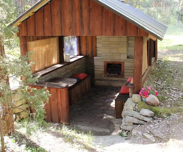 Campsite Kuuli Puhkemajad Tagaranna