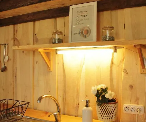 Campsite Kuuli Puhkemajad *